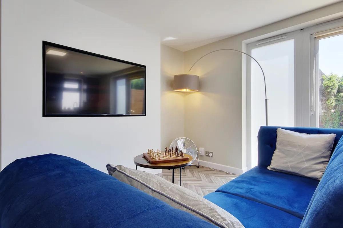 Windham Mews - Stunning Flat In Seaside Town Apartment บอร์นมัธ ภายนอก รูปภาพ